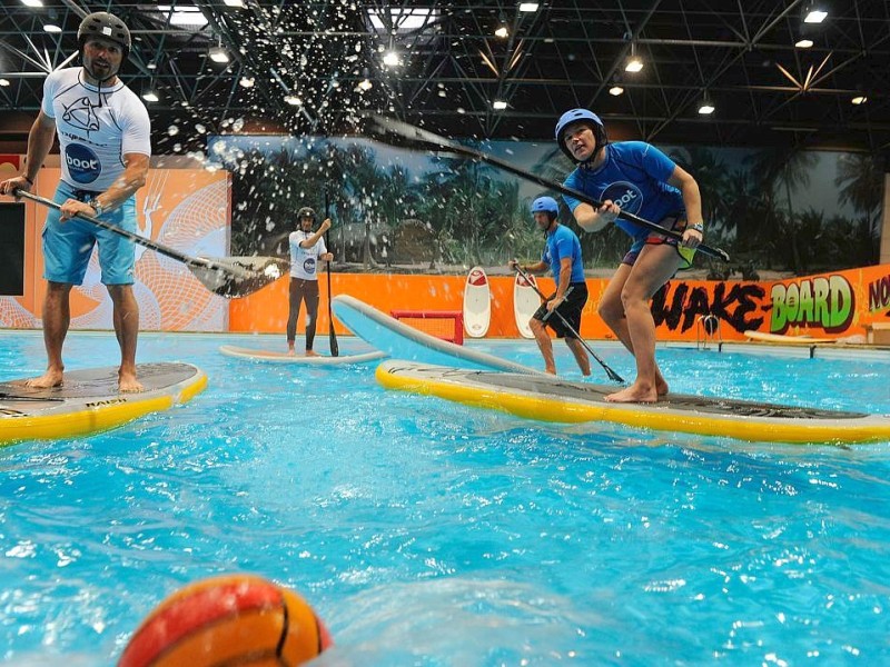 Die weltgrößte Bootsmesse boot eröffnet auf dem Düsseldorfer Messegelände. Vom 21. Januar bis 29. Januar 2012 werden neueste Trend rund um das Thema Wasserport gezeigt.