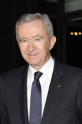 Als reichster Europäer liegt der Franzose Bernard Arnault, dem der Luxusgüterkonzern Louis Vuitton-Moët Hennessy (LVMH) gehört, mit 41 Milliarden Dollar auf Platz vier.