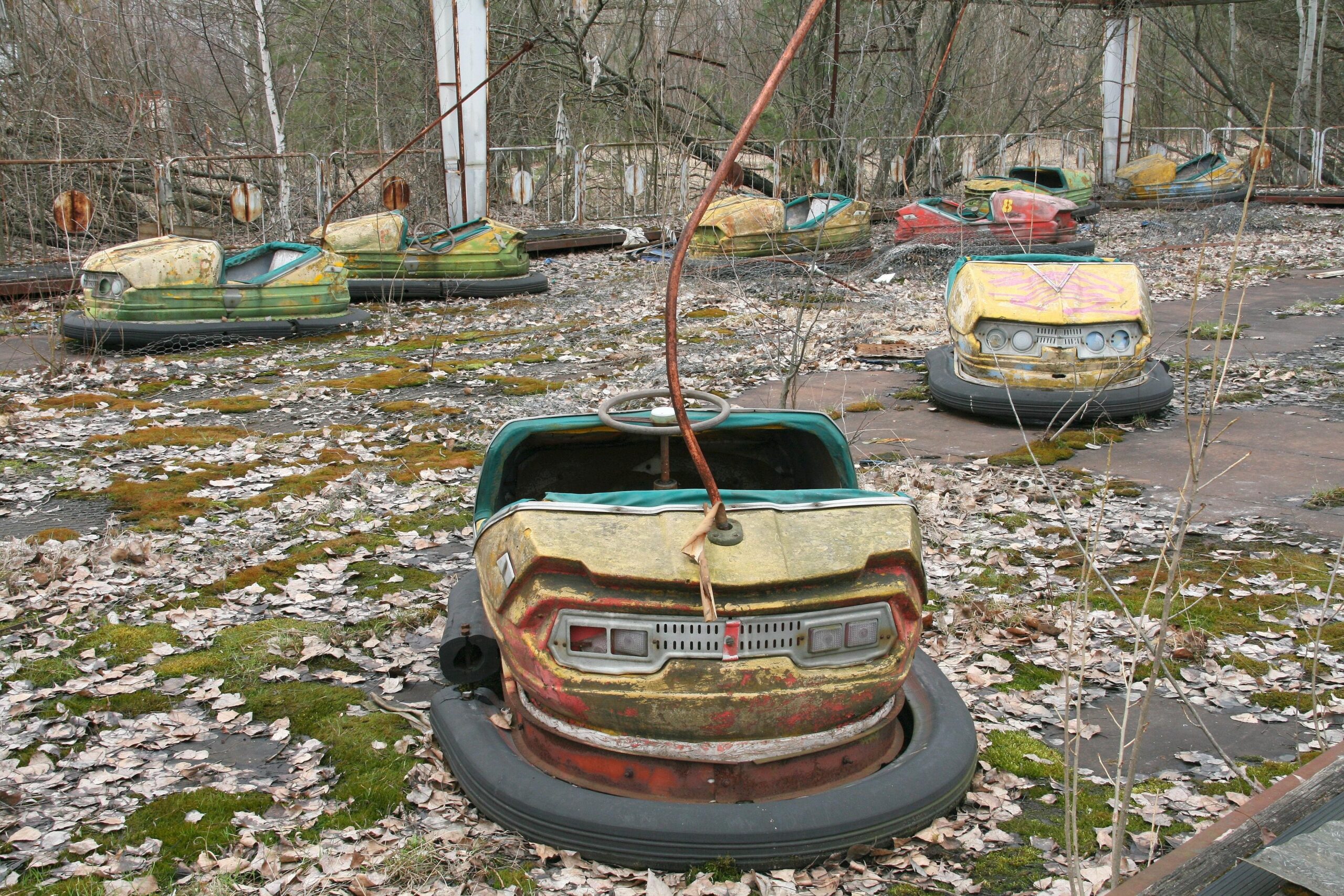 25 Jahre nach dem Unglück: Besuch in der Sperrzone von Tschernobyl.Die Geisterstadt Pripjat unmittelbar neben dem Unglücksreaktor.