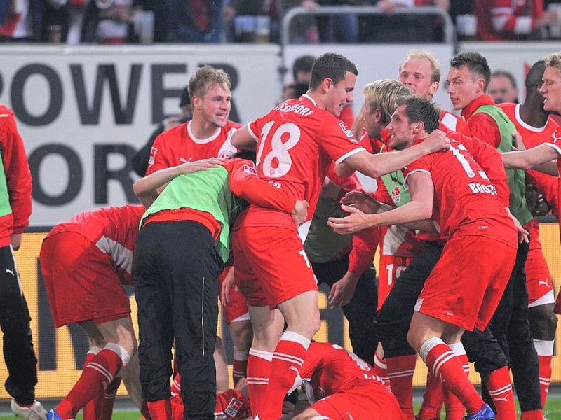 Fortuna Düsseldorf jubelt über den Aufstieg im Relegationsspiel gegen Hertha BSC.