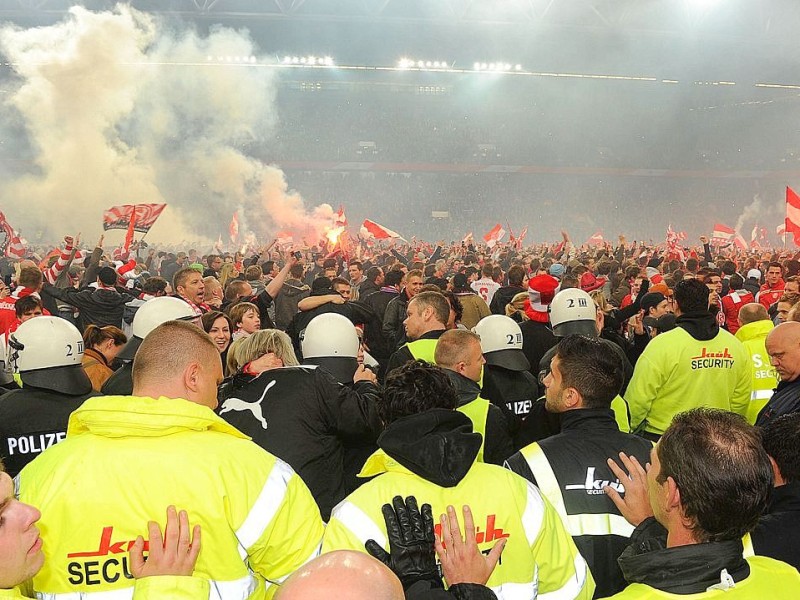 Fortuna Düsseldorf jubelt über den Aufstieg im Relegationsspiel gegen Hertha BSC.