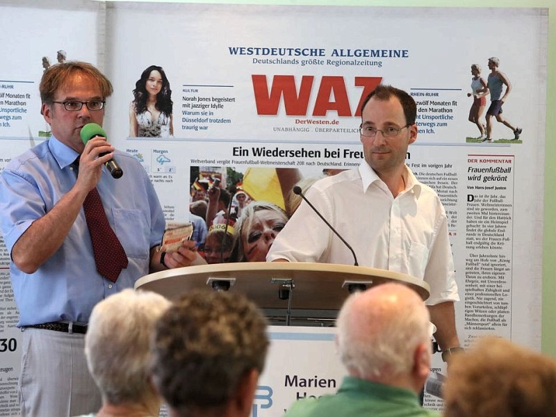 Foto: Stefan Arend / WAZ Fotopool WAZ Forum Gesundheit zum Thema Diabetes , Marienhospital Witten , Foto: Stefan Arend / WAZ Fotopool WAZ Forum Gesundheit zum Thema Diabetes , Marienhospital Witten , Oberarzt Dr. Niklas Jollet , Foto: Stefan Arend / WAZ Fotopool