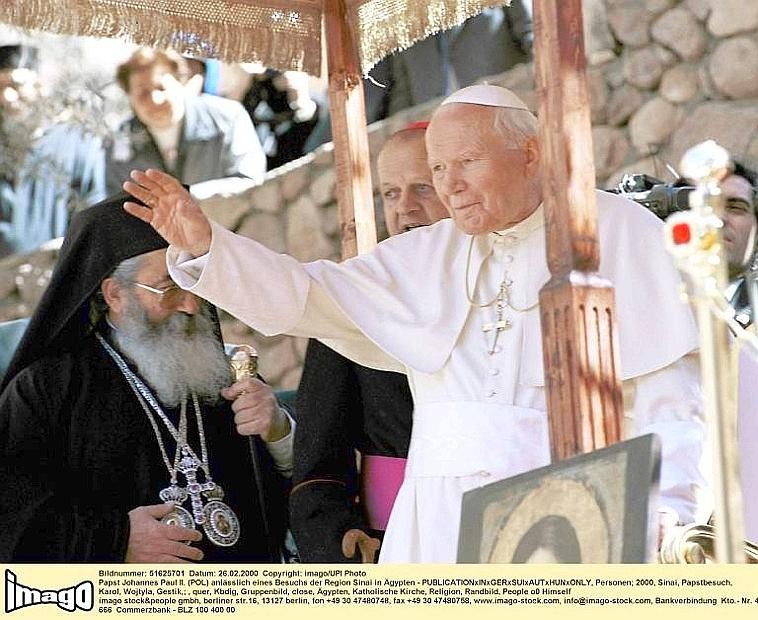 Als erster Papst besuchte er eine Synagoge und eine Moschee.