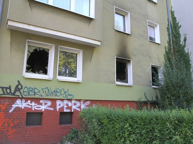 Bei einem Wohnungsbrand in der Fichtestraße in der Nordstadt in Dortmund sind am Freitagmorgen zwei Kinder tot aufgefunden worden. Ein drittes Kind starb wenig später im Krankenhaus. Foto: Stefan Reinke