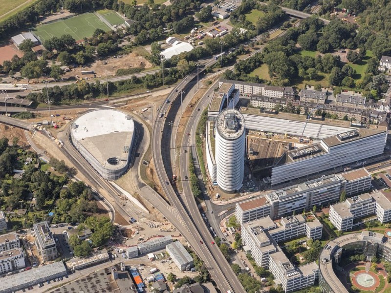 Auf dem Vodafone-Campus in Düsseldorf-Heerdt sollen bis Ende 2012 etwa 5000 Büroarbeitsplätze entstehen.