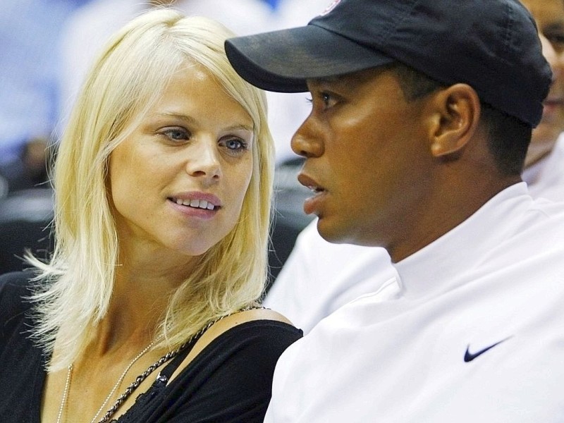 ... zeigte sich Tiger Woods. Unzählige Seitensprünge mit Porno-Stars, Callgirls und Groupies  werden ihm nachgesagt. Immer mehr Damen meldeten sich zu Wort und sprachen in Interviews von Orgien mit dem Golf-Star. Seine Frau Elin Nordegren reichte die Scheidung ein. Außereheliche Eskapaden mit...