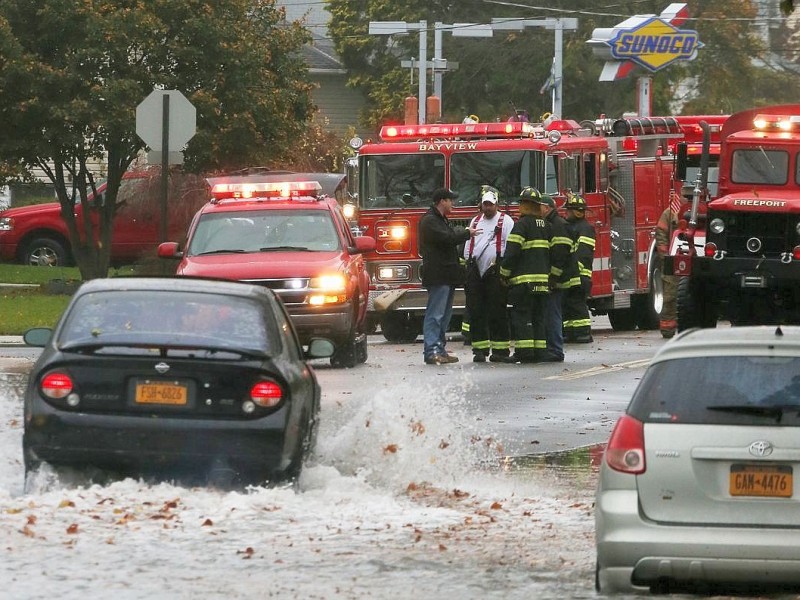 An der Ostküste der USA bereiten sich die Menschen auf den herannahenden Hurrikan Sandy vor.