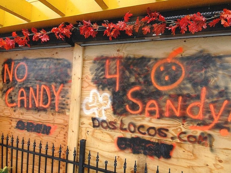 An der Ostküste der USA bereiten sich die Menschen auf den herannahenden Hurrikan Sandy vor.