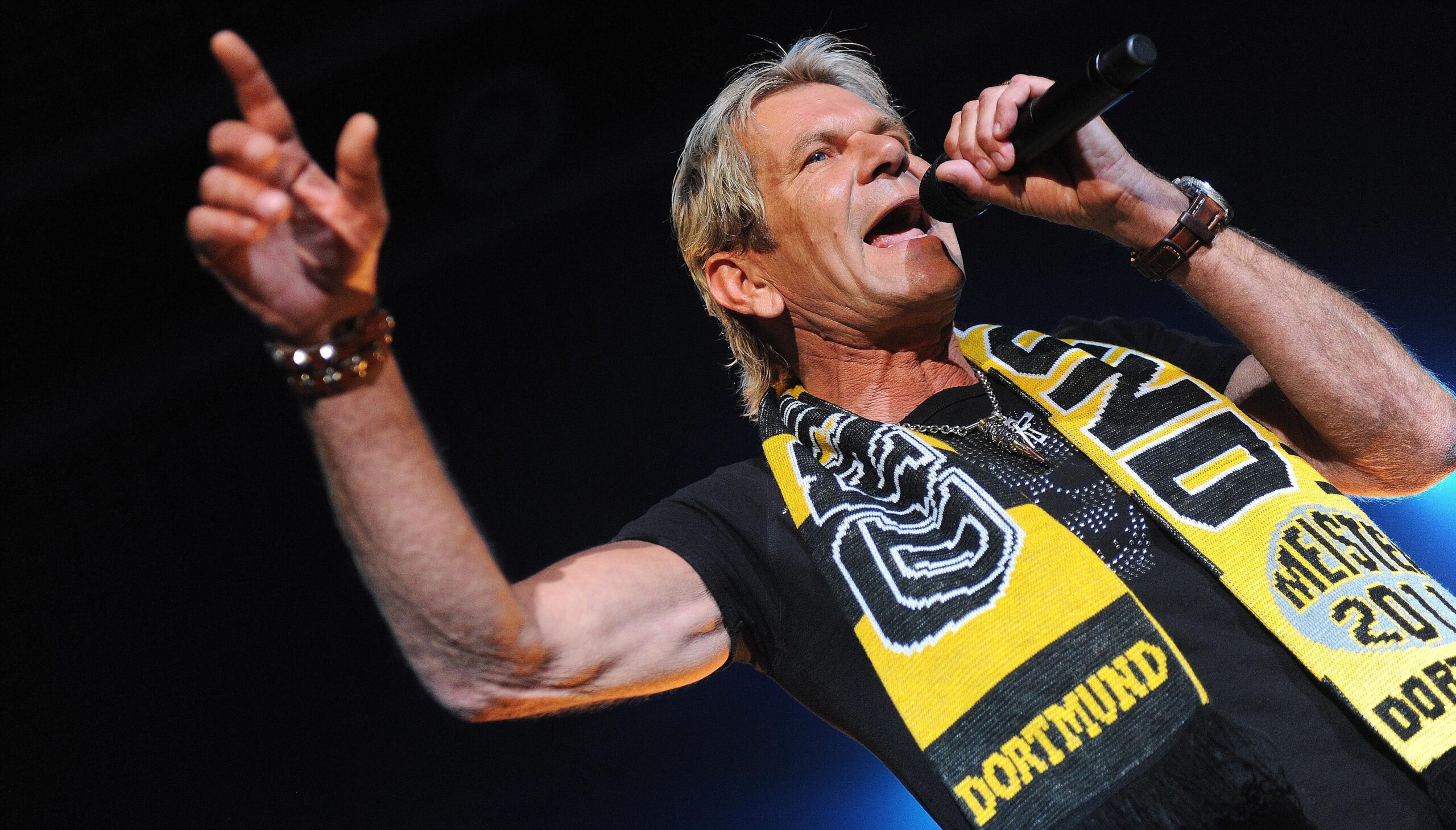 Matthias Reim beim Konzert in der Westfalenhalle Dortmund am 11. Mai 2011.