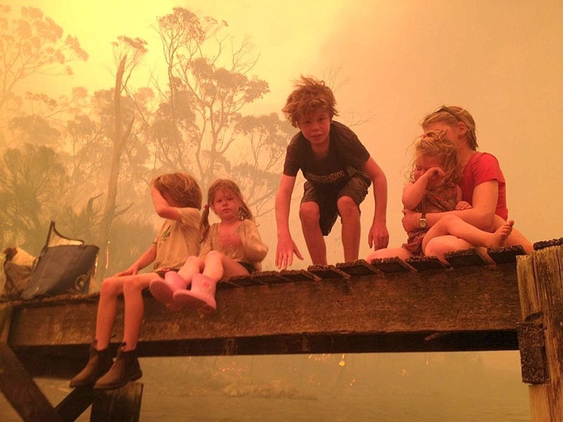 Die Familie Holmes aus Tasmanien dokumentierte, wie sie sich mit ihren Kindern ...