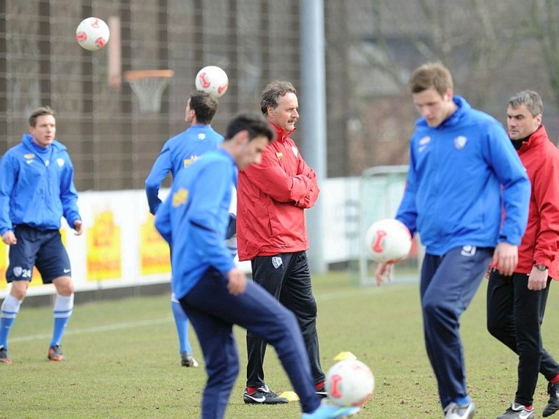 Am Freitagmorgen bereits reist der VfL-Tross nach Cottbus, wo am Sonntag die Partie gegen den FC Energie stattfindet. Einen trainingsfreien Tag gibt's vorher nicht mehr.