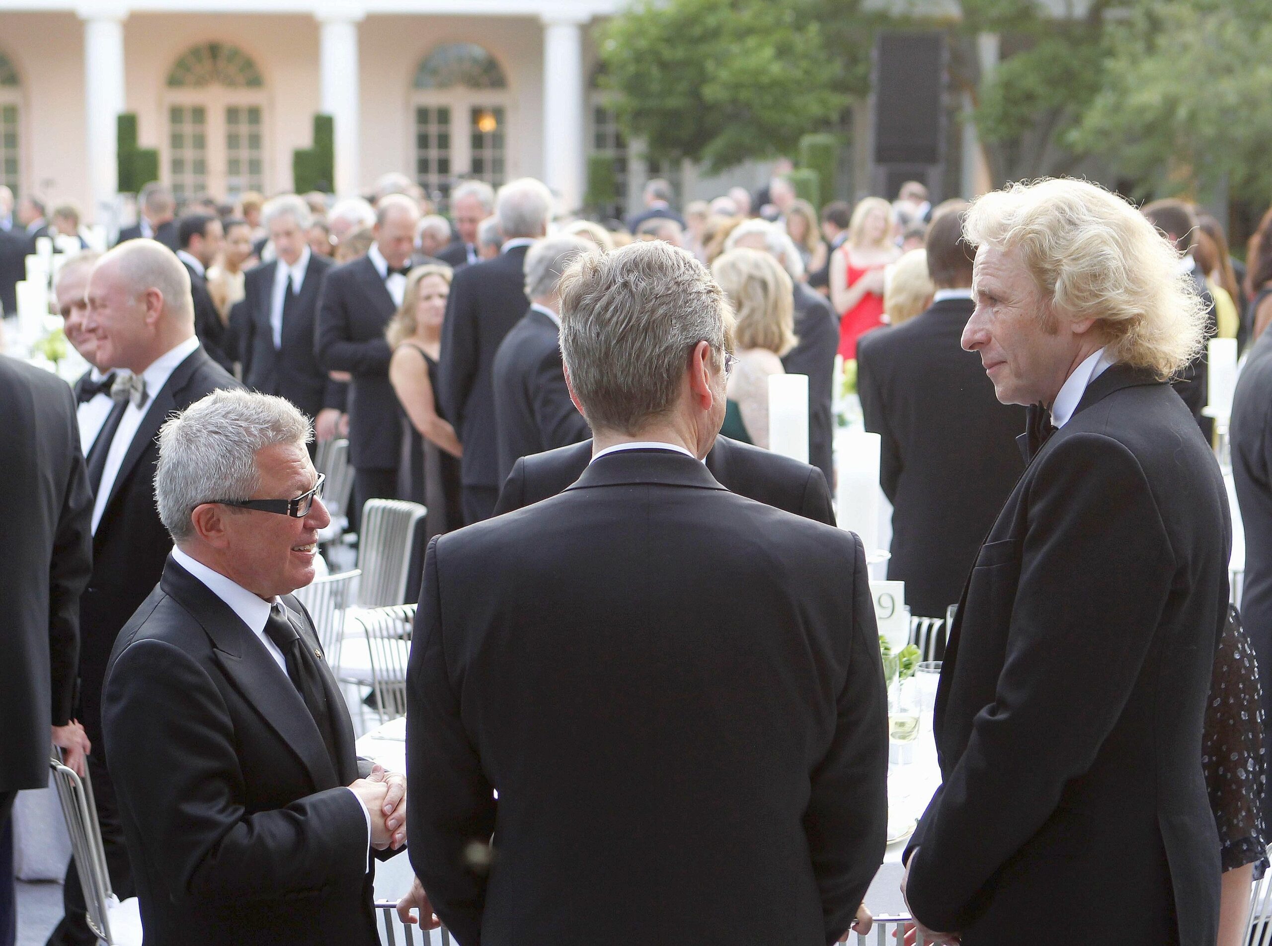 ... und Showbusiness (rechts: Thomas Gottschalk). Dem deutschen Entertainer ...