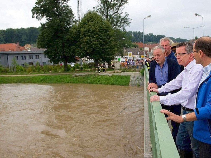 … von der Neiße überflutete Bad Muskau.