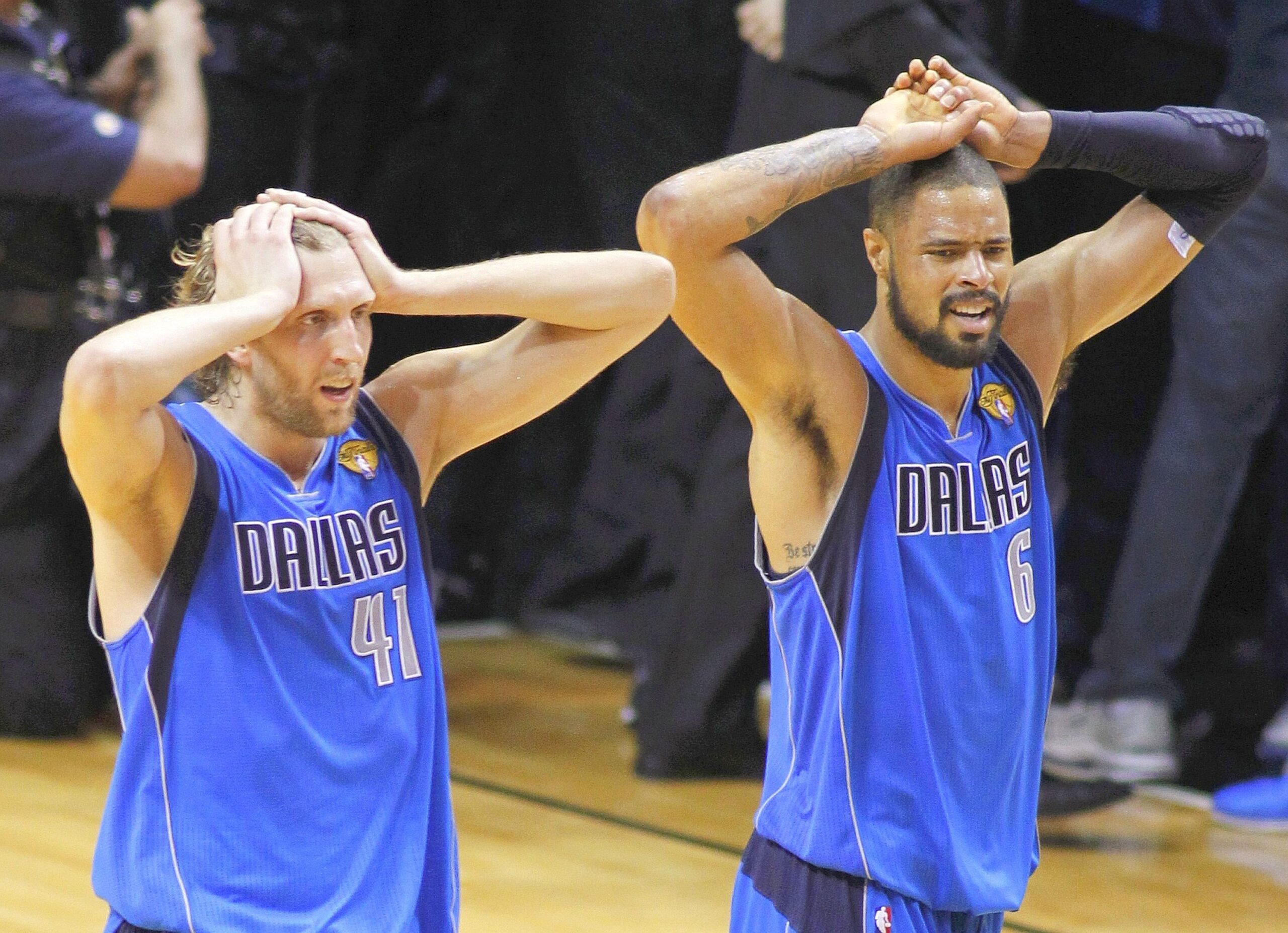 Superstar Dirk Nowitzki gewinnt mit den Dallas Mavericks den NBA-Titel.