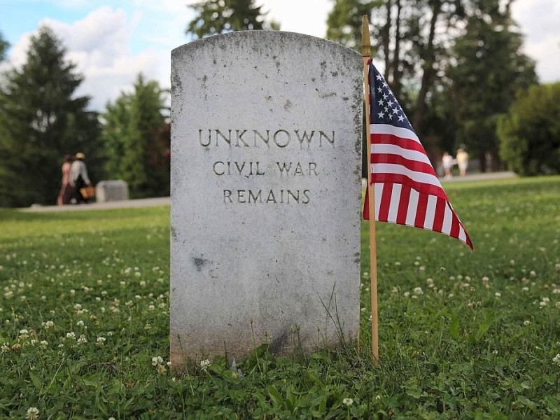 Amerikaner spielen zum 150. Jahrestag die entscheidende Schlacht des amerikanischen Bürgerkrieges in Gettysburg nach.