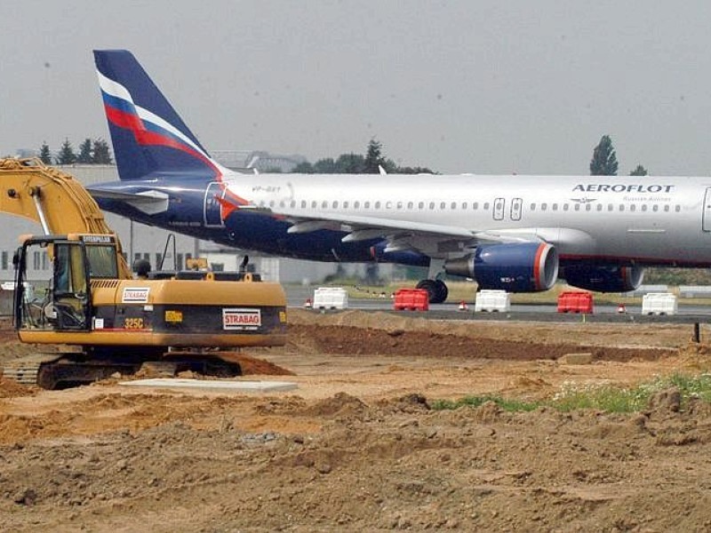 Die Bahn ist für jede Form von Flugzeug-Rollverkehr zugelassen: von der Cessna bis zur Boeing 747.