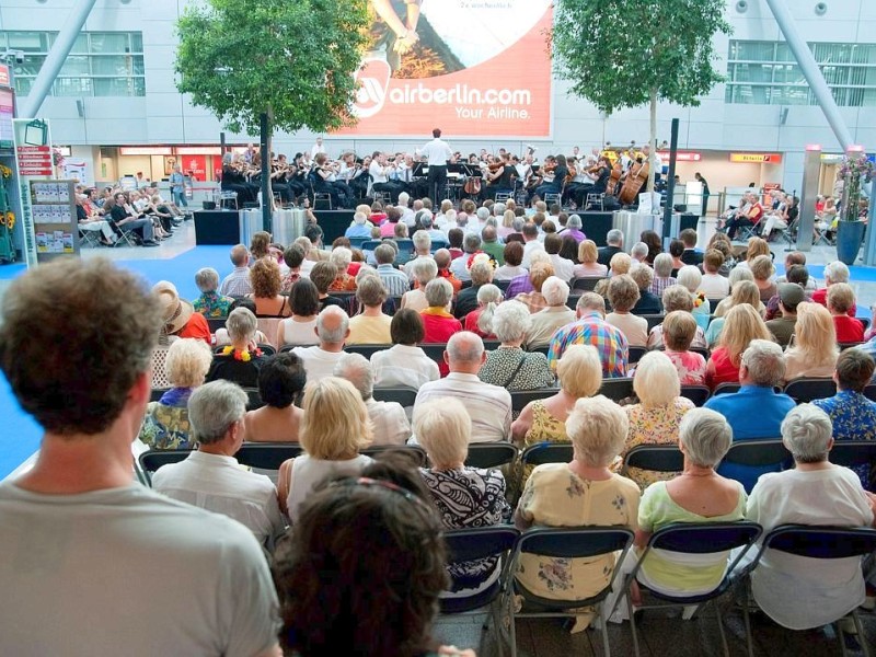 Die Abflug-Ebene C im Düsseldorfer Airport wurde bereits 2009 zum Konzertsaal.