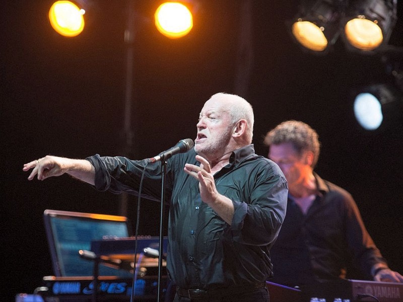 Weltstar Joe Cocker spielte bei Zeltfestival Ruhr vor mehreren tausend Fans, am Sonntag, den 18. August  2013 in Bochum.  Foto: Ingo Otto / WAZ FotoPool