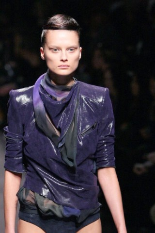 Nackte Haut bei Haider Ackermann.