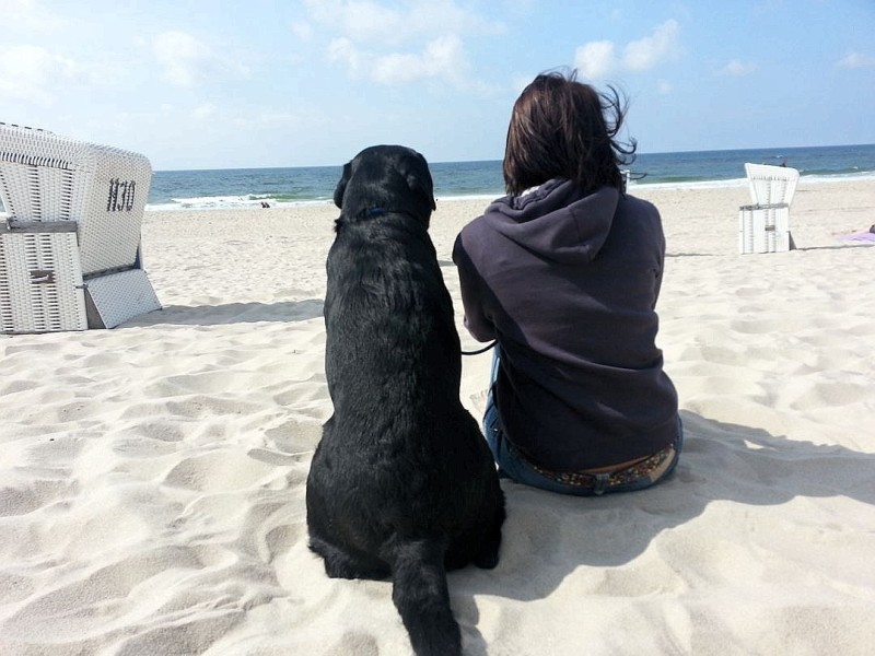 Nina Janßen genießt mit Milow den Sommerurlaub an der Nordsee.