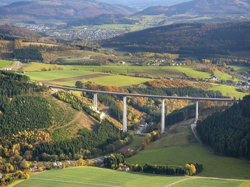 Das Sauerland im Herbst: Nuttlar.