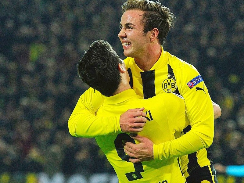 Ja, und auch das ist eine echte Liebe, die 2013 zerbrach. Im April 2013 platzte die Bombe: BVB-Star Mario Götze gab seinen Wechsel zum FC Bayern München bekannt. Während der junge Fußballprofi...