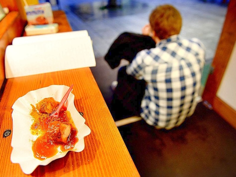 Currywurst-Test auf dem Hagener Weihnachtsmarkt.