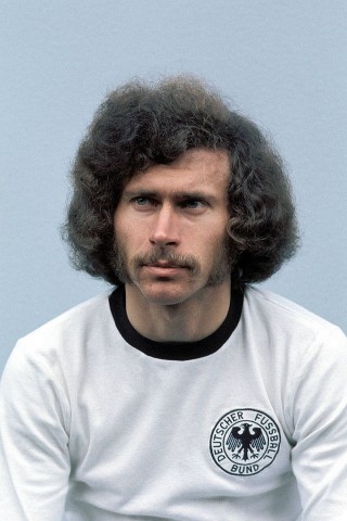 Länger nicht beim Friseur gewesen: Paul Breitner.