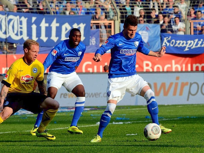 Der VfL Bochum verliert sein Heimspiel gegen Arminia Bielefeld mit 1:4. Die Impressionen aus dem Rewirpower-Stadion.