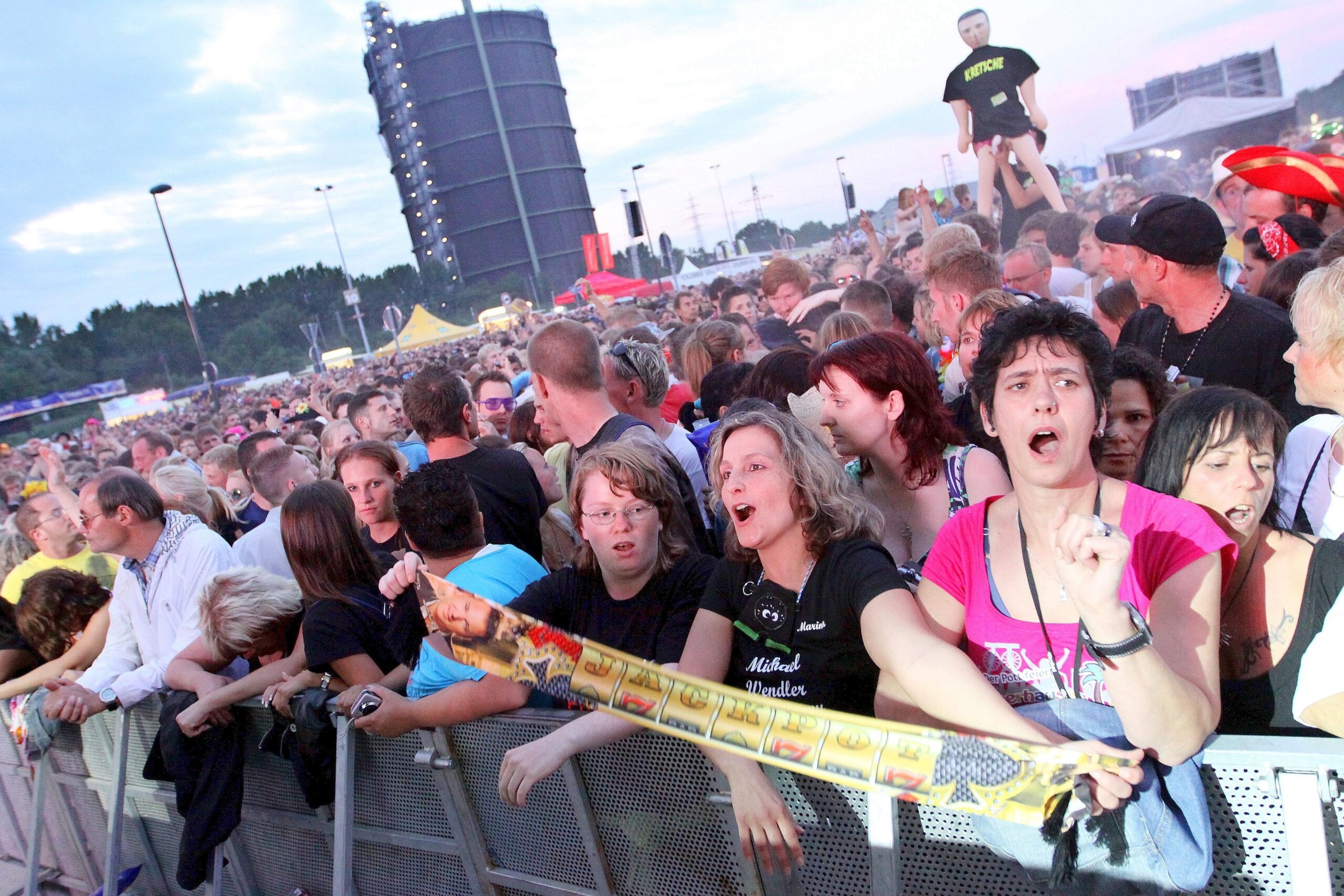 Fans bei Oberhausen Olé. Foto: Kerstin Bögeholz / WAZ FotoPool