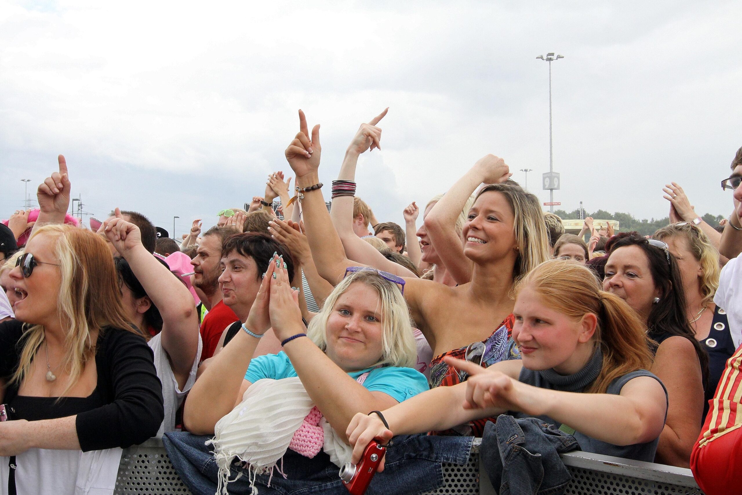 Fans bei Oberhausen Olé. Foto: Kerstin Bögeholz / WAZ FotoPool