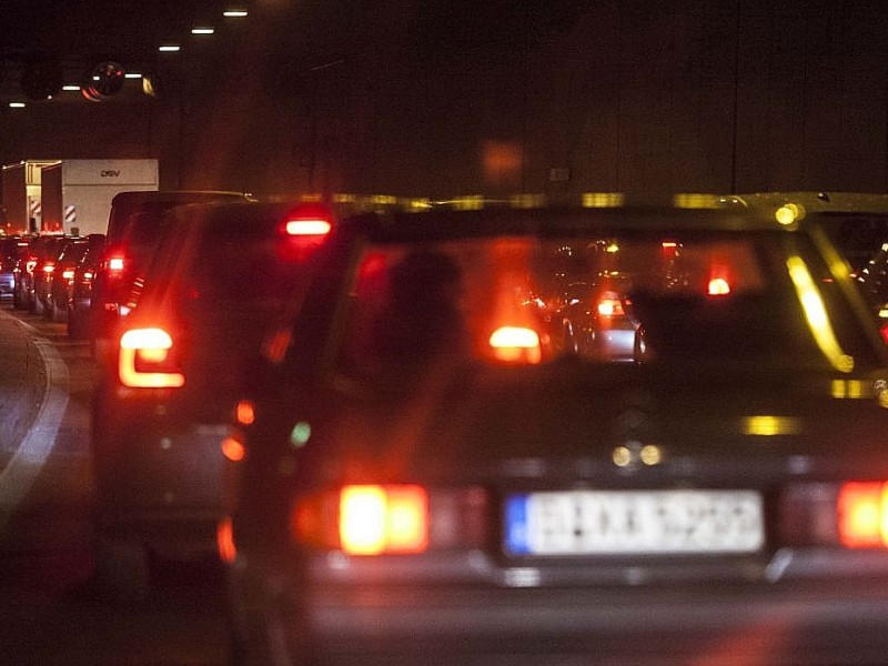 Düsseldorf wurde in der Nacht zum Dienstag von einer Unwetter-Katastrophe heimgesucht. Die traurige Bilanz: drei Tote, zehn Verletzte und Schäden in Höhe von zig Millionen Euro.