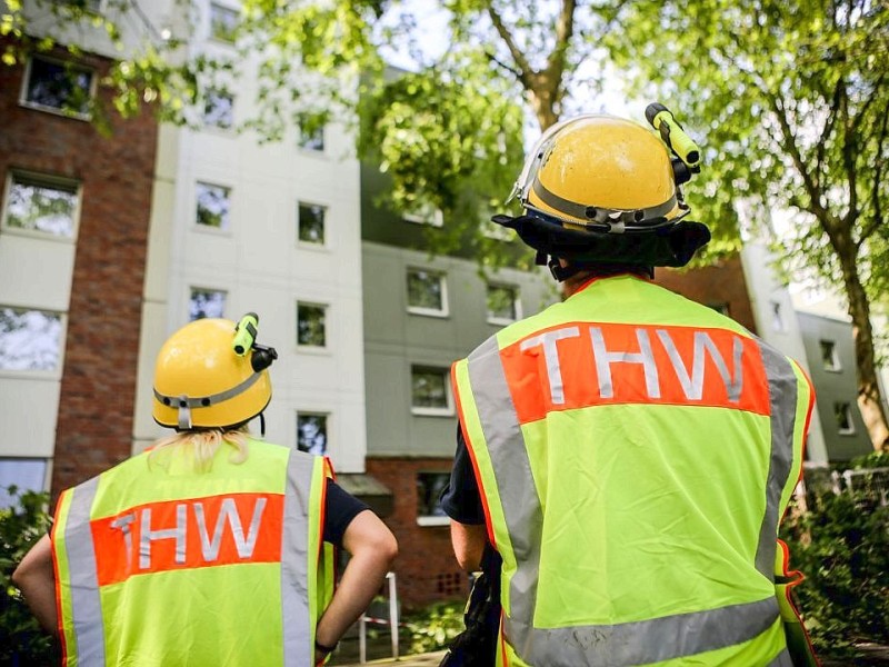 Düsseldorf wurde in der Nacht zum Dienstag von einer Unwetter-Katastrophe heimgesucht. Die traurige Bilanz: drei Tote, zehn Verletzte und Schäden in Höhe von zig Millionen Euro.