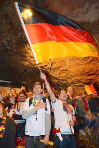 Public Viewing in der Balver Höhle.