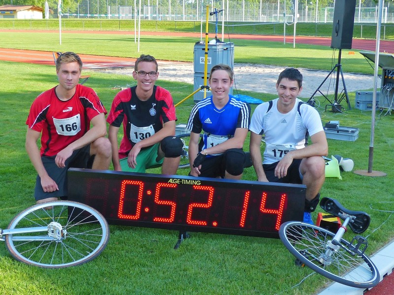 Bottrop ist Weltmeister! Und zwar im Einradfahren: Niklas Wojtek fuhr bei der WM in Kanada 2014 der Konkurrenz davon, kam mit vier Titeln und einem Weltrekord zurück.