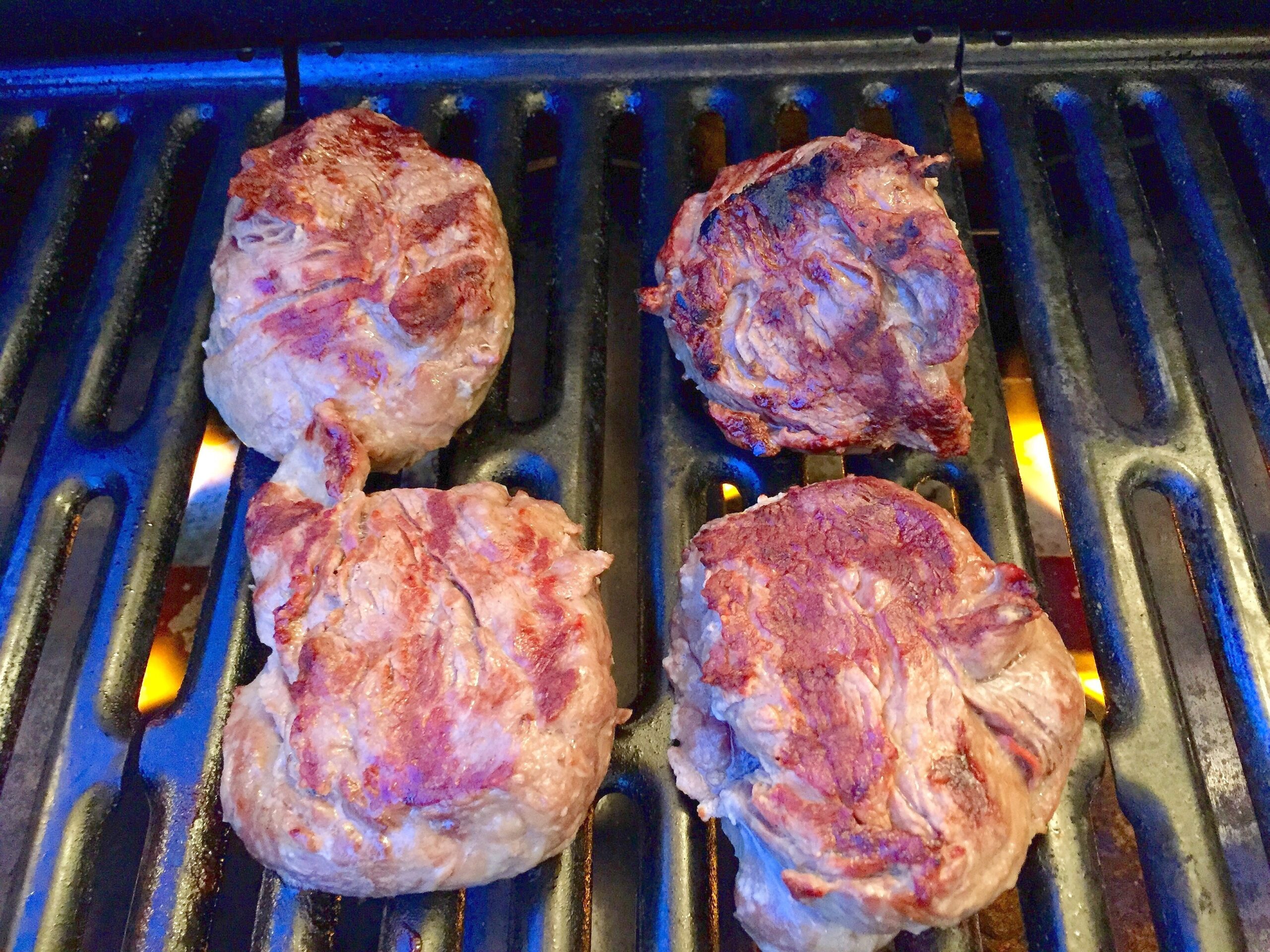 Rinderfilet auf dem Grill.