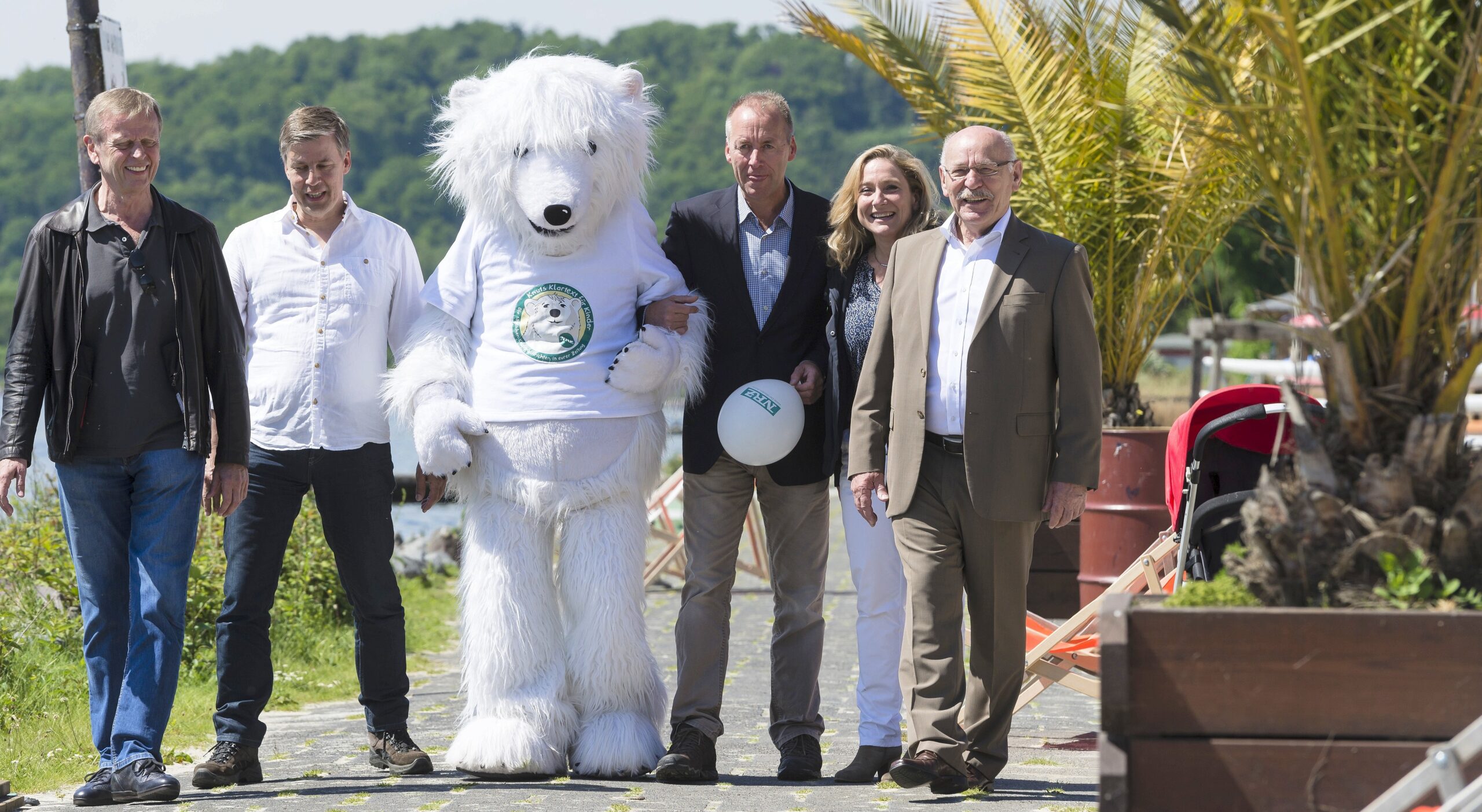 Strahlender Sonnenschein beim NRZ Wandertag 2015 am Baldeneysee.