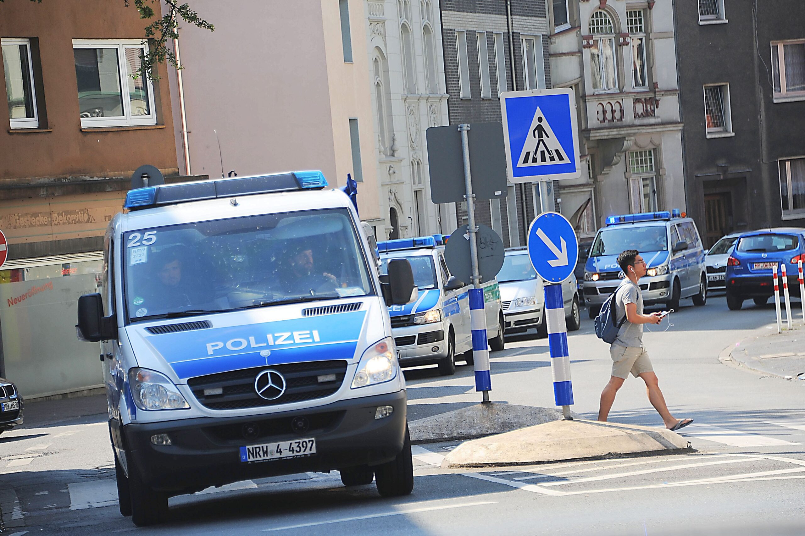 Großeinsatz der Polizei gegen Rocker in Eppinghofen. Foto: Oliver Müller