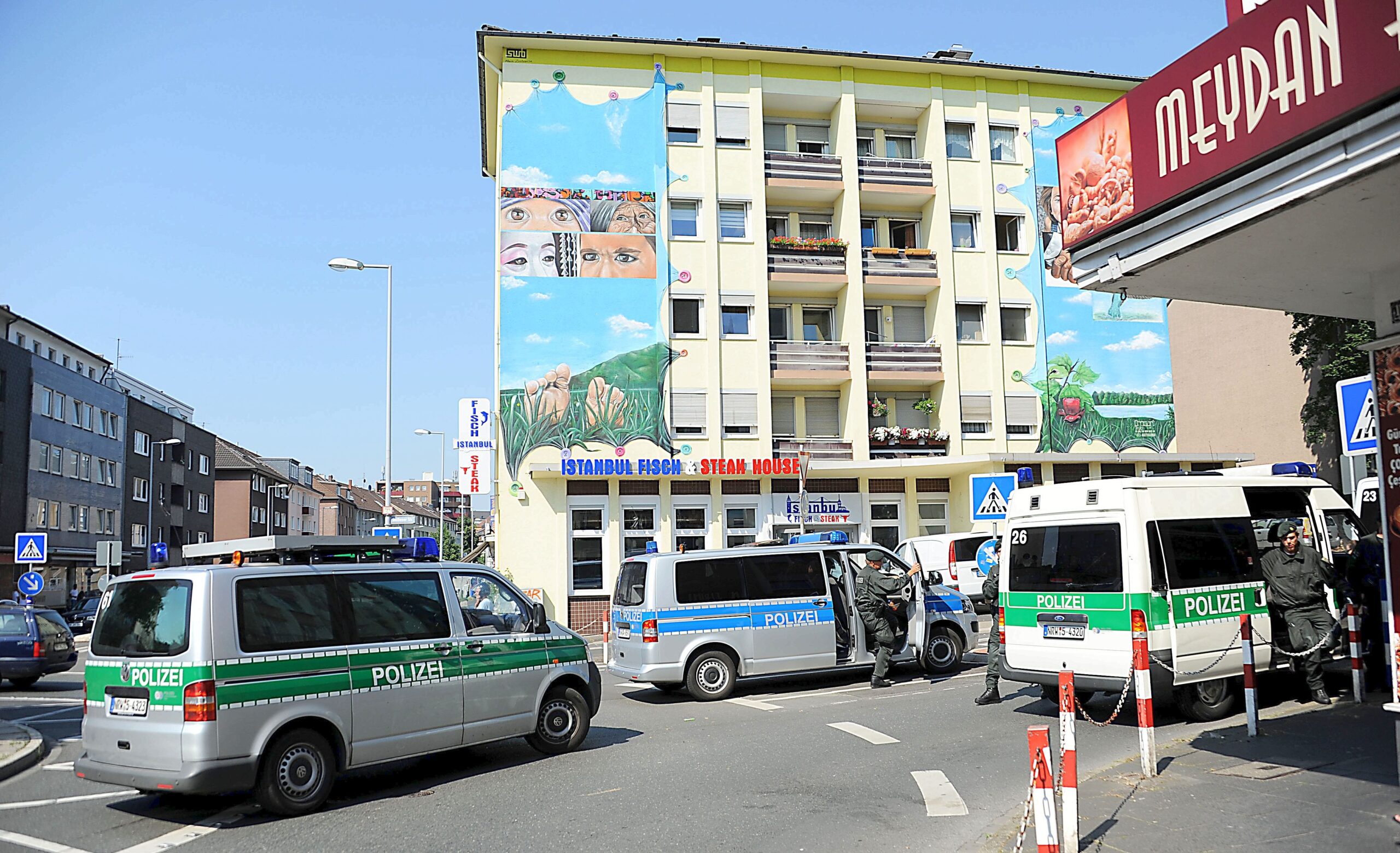 Großeinsatz der Polizei gegen Rocker in Eppinghofen. Foto: Oliver Müller