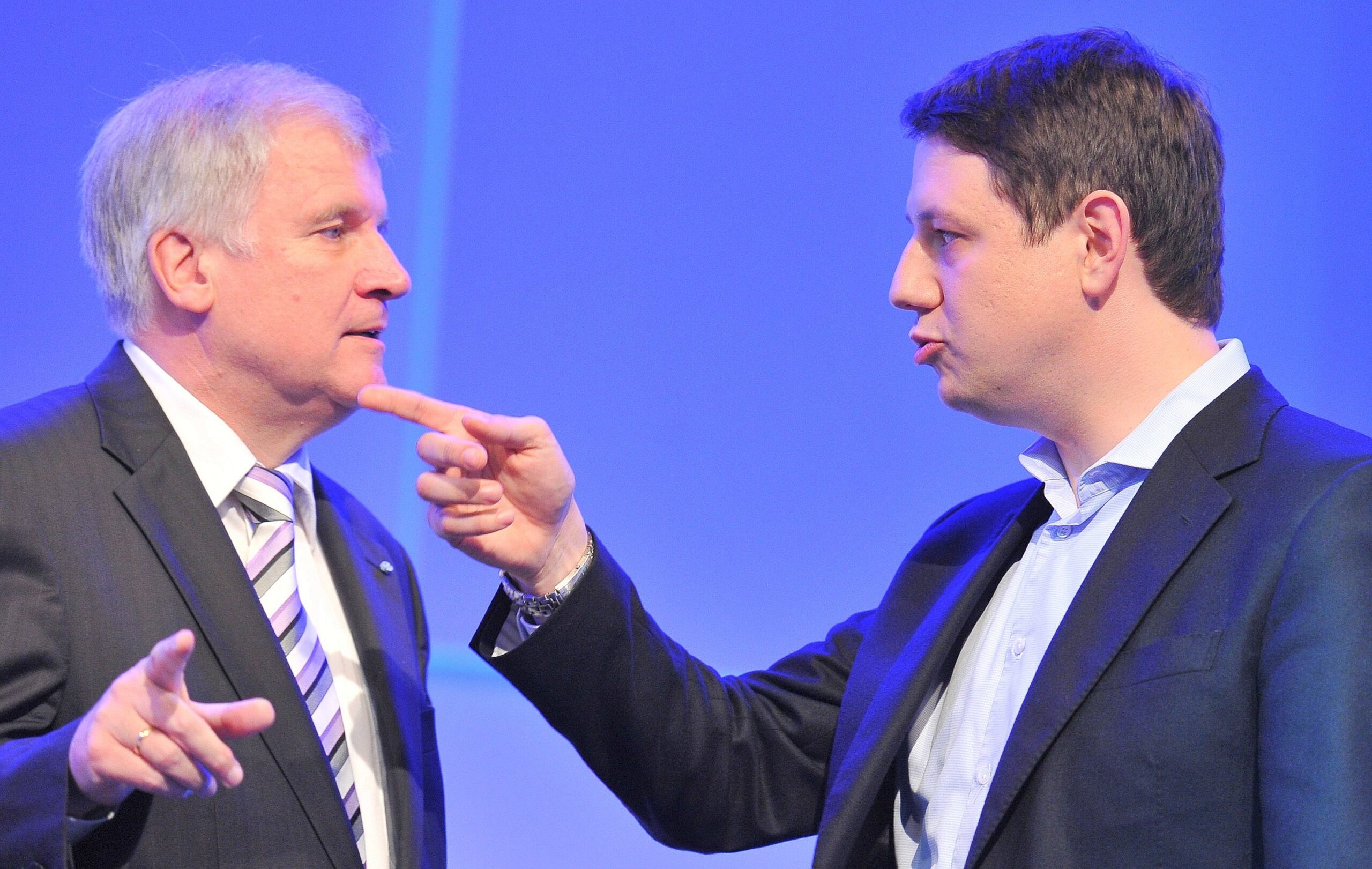 Philipp Mißfelder verabschiedete Bayerns Ministerpräsident Horst Seehofer 2010 in Potsdam auf dem Deutschlandtag der Jungen Union.