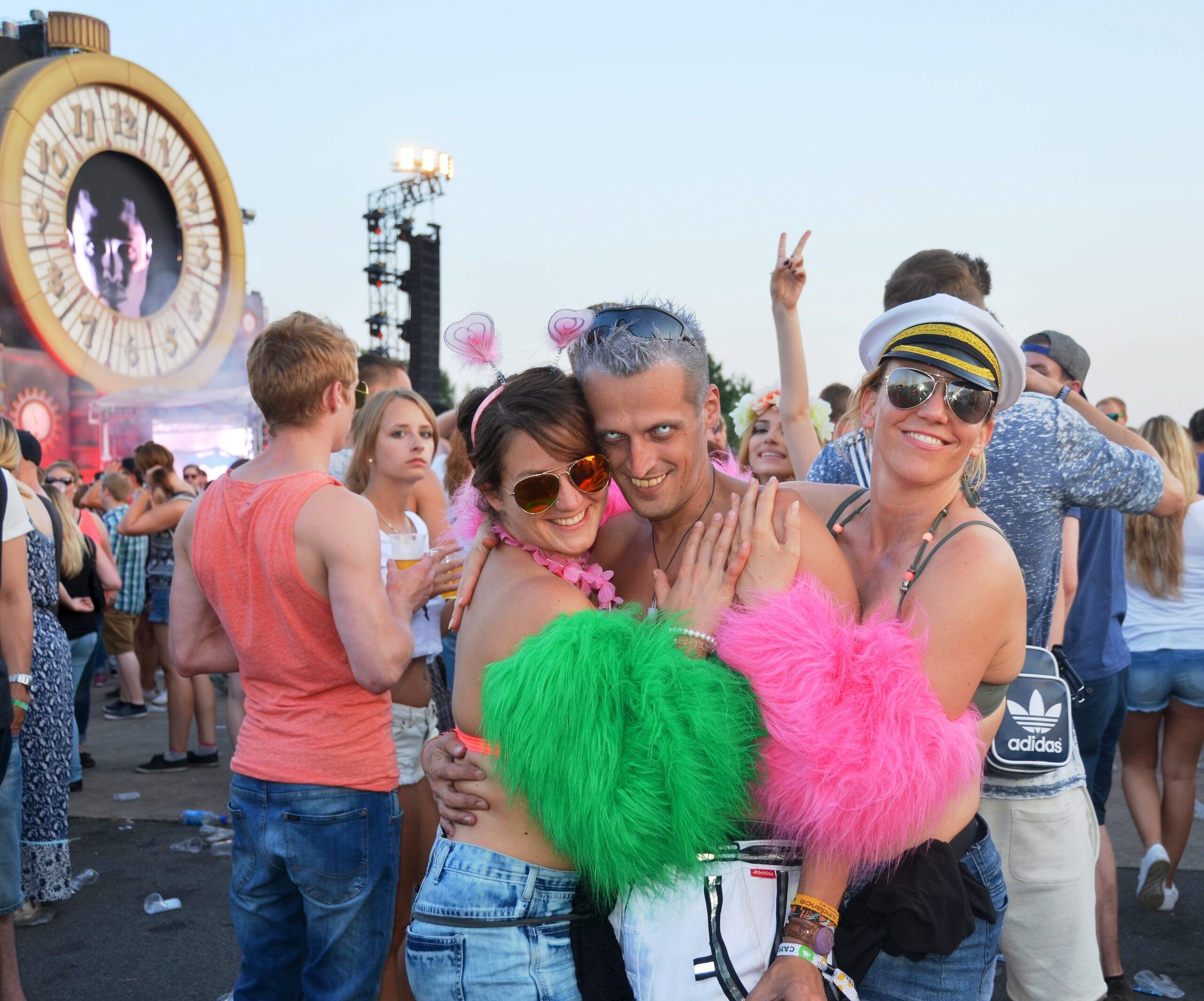 Ausgelassene Stimmung herrschte am ersten Tag des Festivals Parookaville in Weeze.