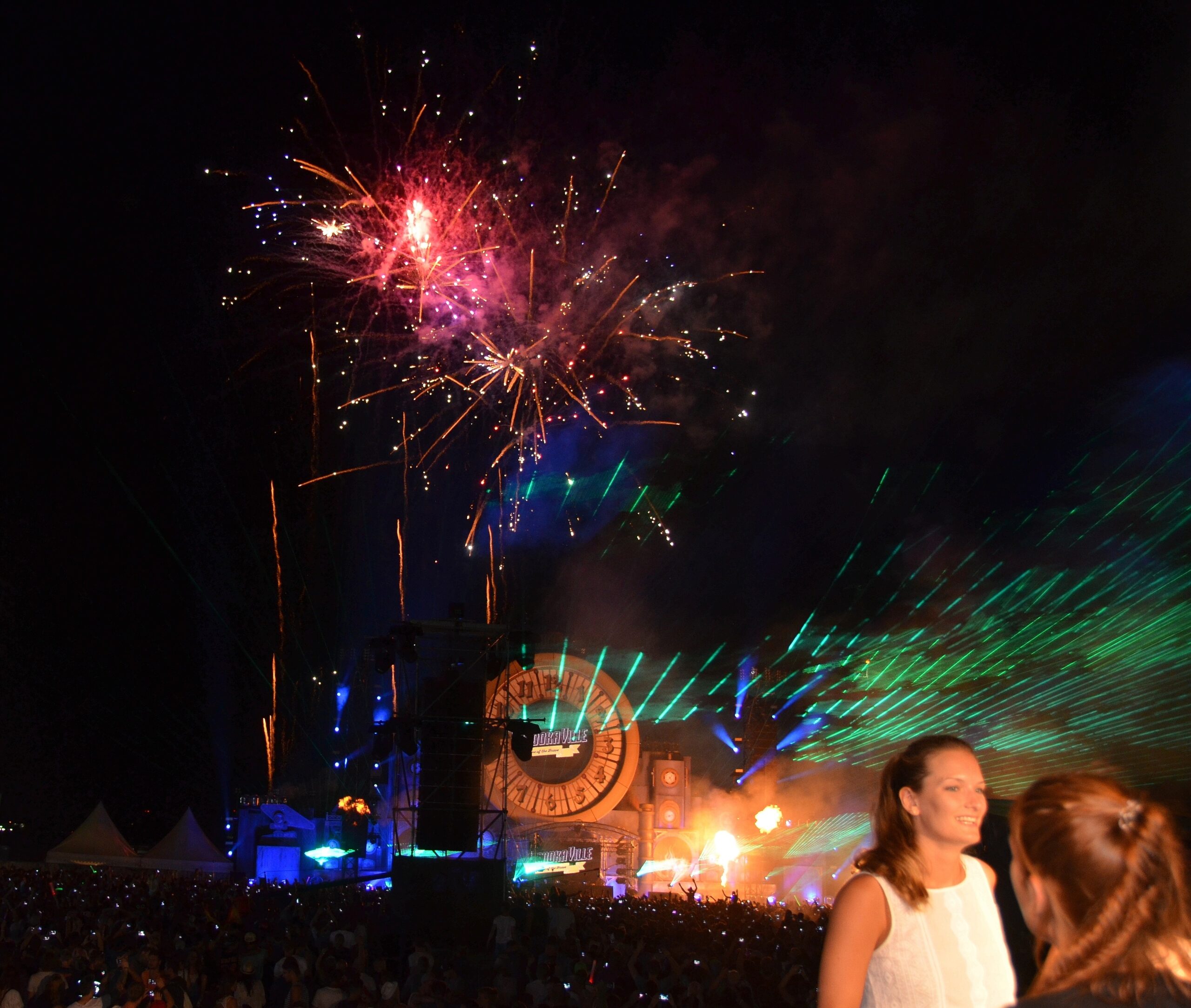 Parookaville hat sich mit seiner Premiere am Airport Weeze einen festen Platz im Festival-Kalender erobert.