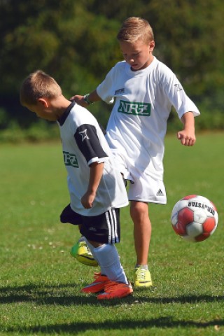 NRZ Ferienfußballcamp.