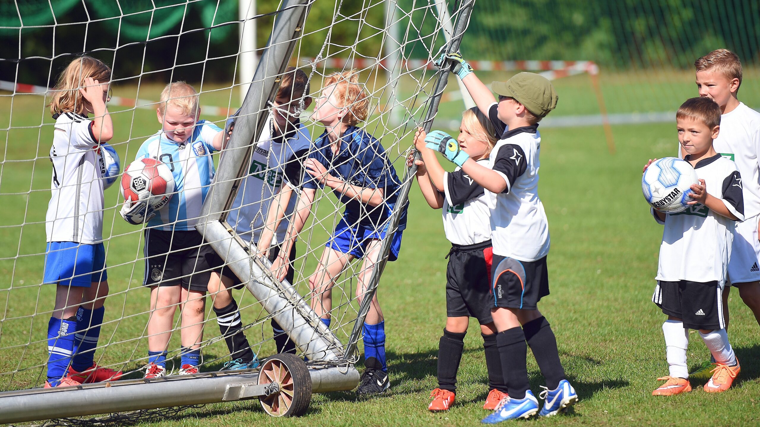 NRZ Ferienfußballcamp.