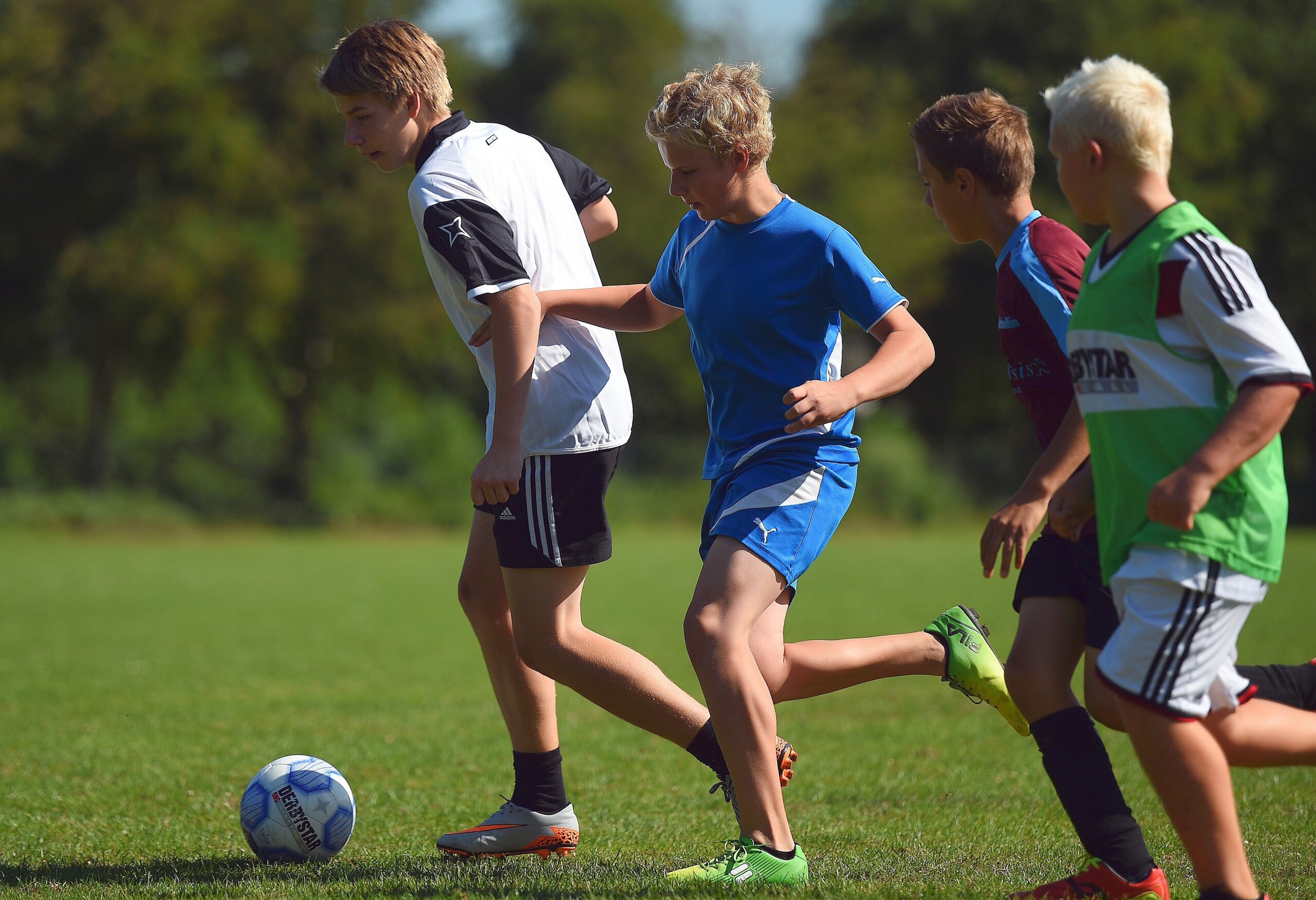 NRZ Ferienfußballcamp.