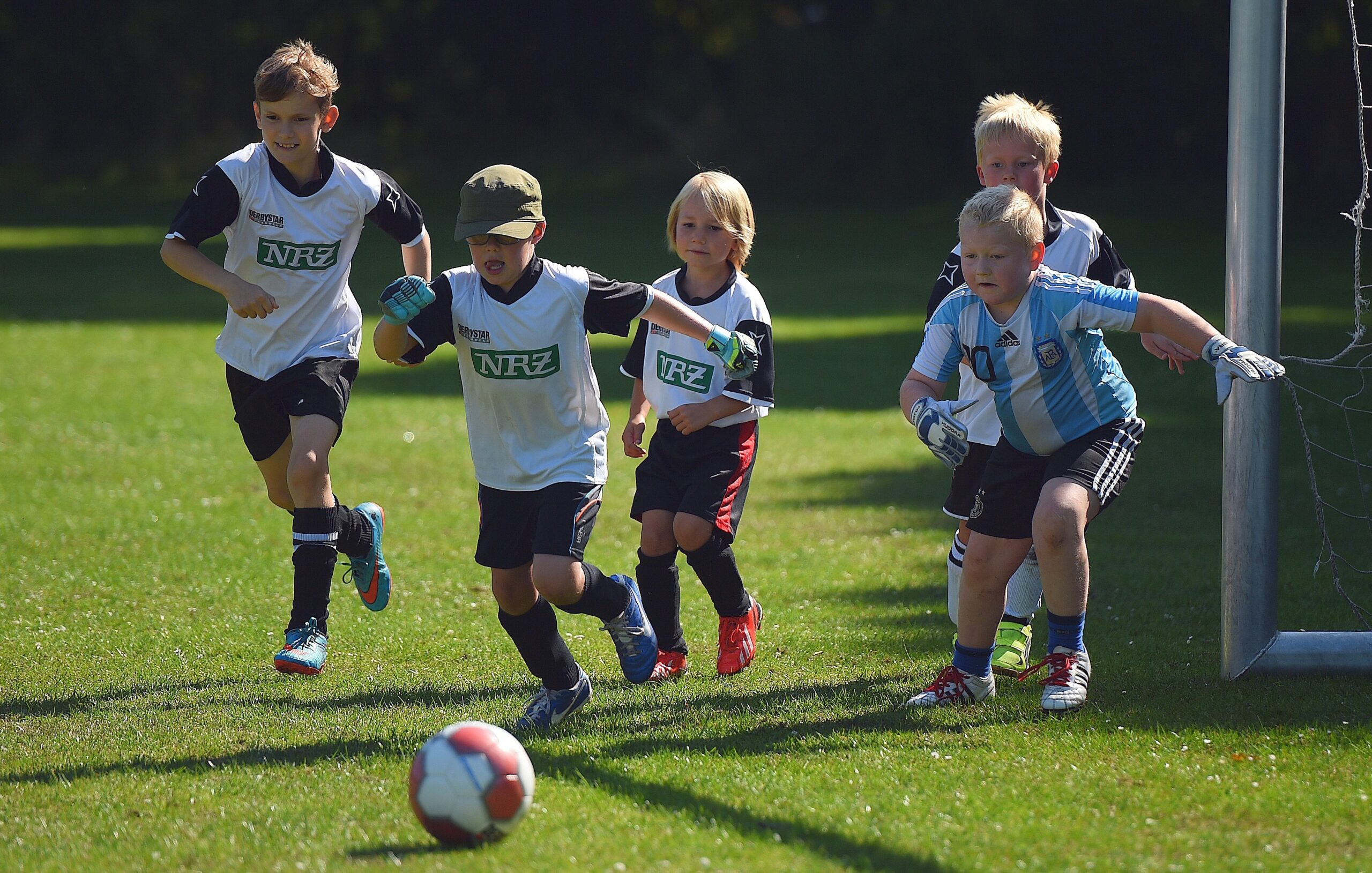 NRZ Ferienfußballcamp.