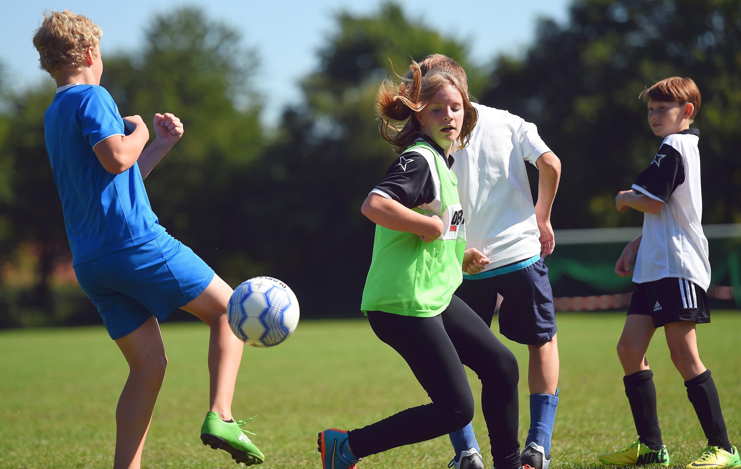 NRZ Ferienfußballcamp.