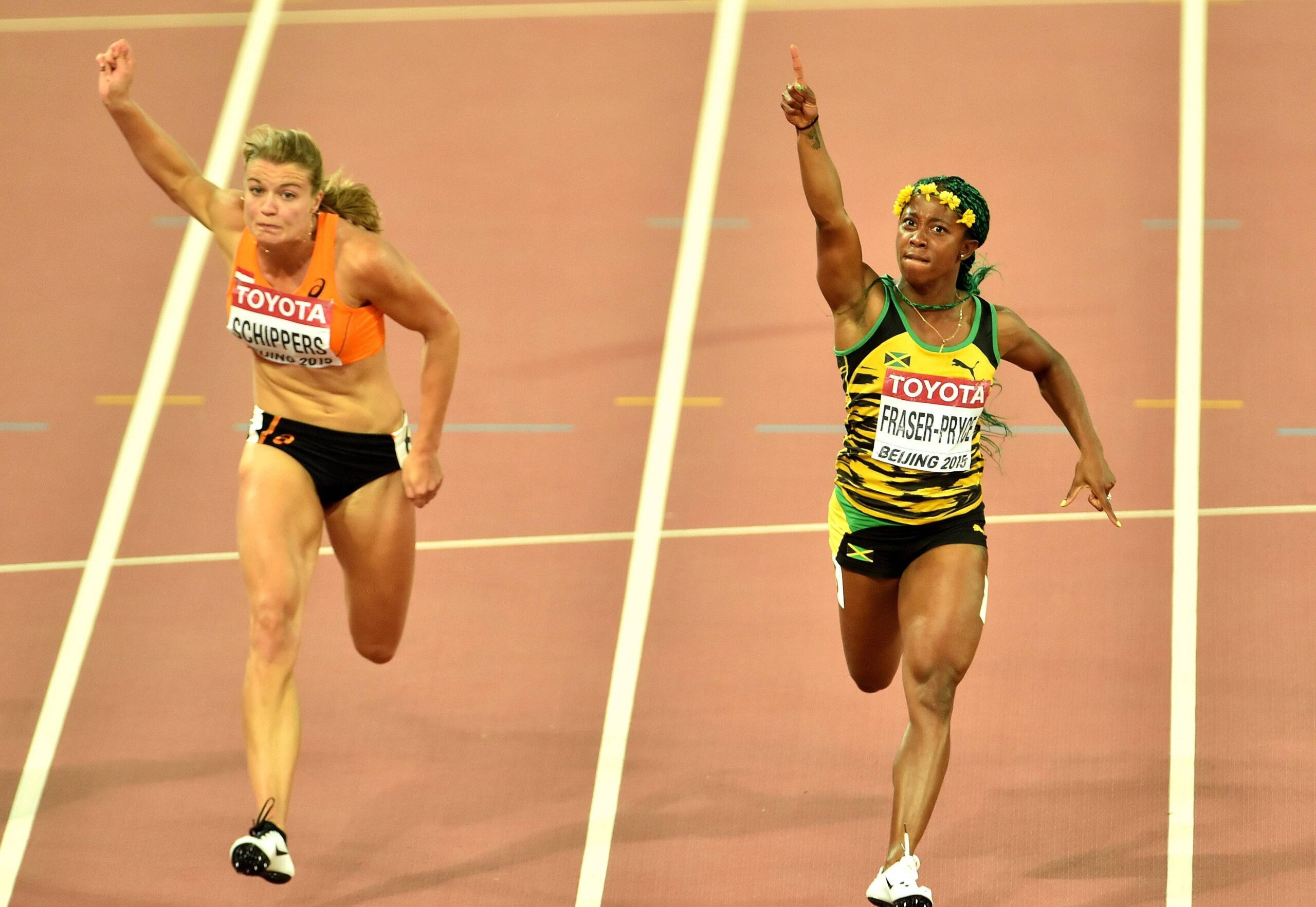 Bei der Leichtathletik-WM in Peking liefern die Sportler starke Leistungen und Emotionen. Für Deutschland holten unter anderem Kugelstoßerin Christina Schwanitz, ihr Kollege David Storl und Stabhochspringer Raphael Holzdeppe Medaillen. Alles überragender Star war 100-Meter-Weltmeister Usain Bolt.