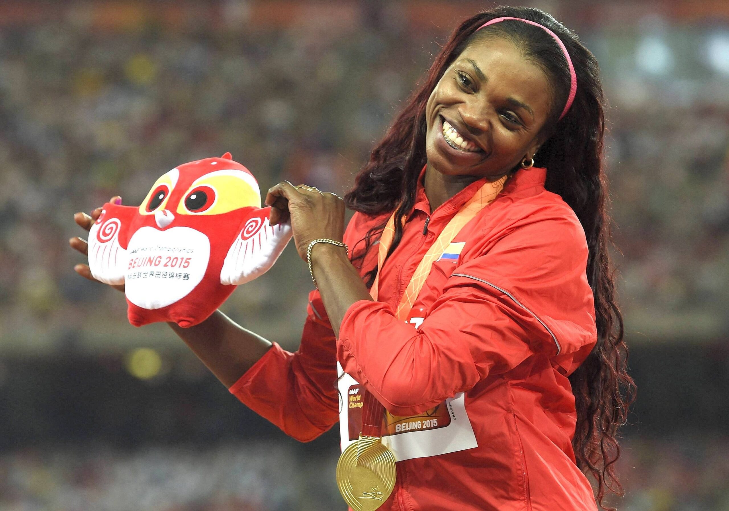 Bei der Leichtathletik-WM in Peking liefern die Sportler starke Leistungen und Emotionen. Für Deutschland holten unter anderem Kugelstoßerin Christina Schwanitz, ihr Kollege David Storl und Stabhochspringer Raphael Holzdeppe Medaillen. Alles überragender Star war 100-Meter-Weltmeister Usain Bolt.