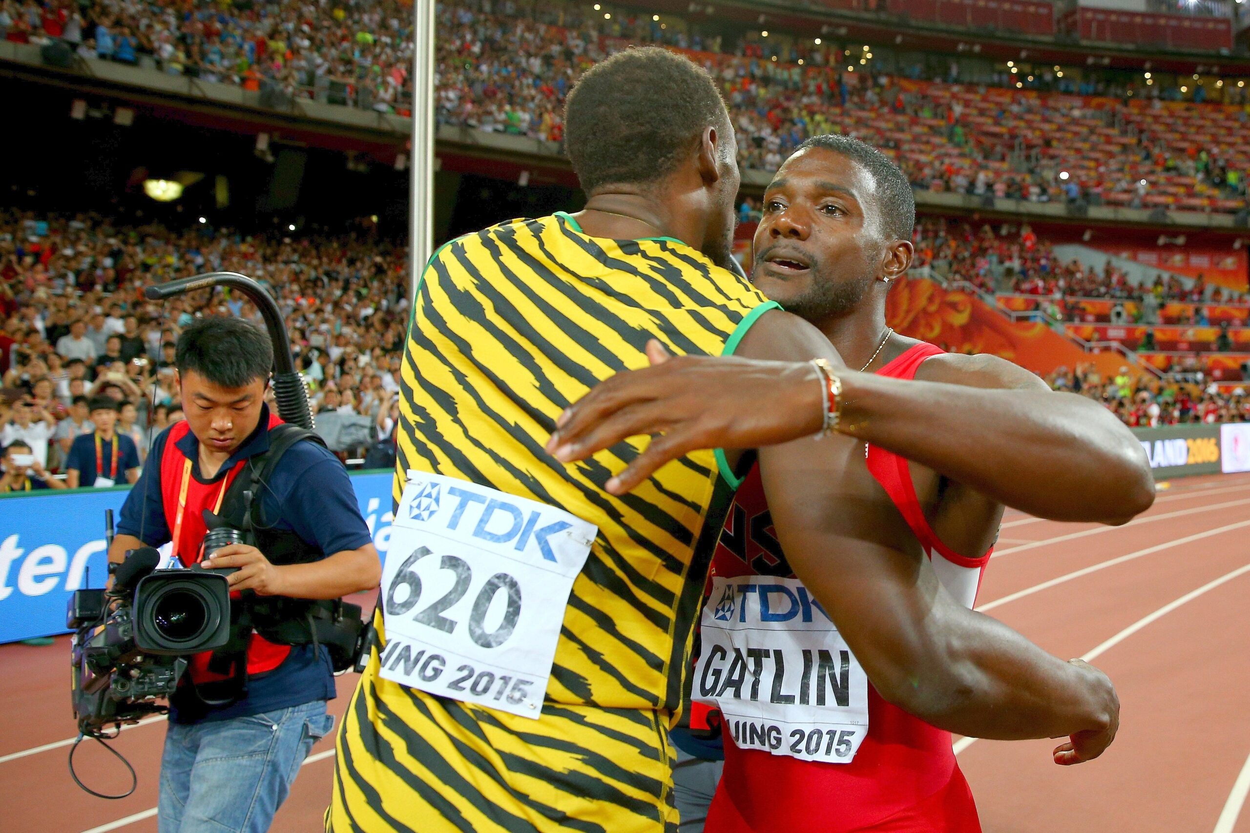 Bei der Leichtathletik-WM in Peking liefern die Sportler starke Leistungen und Emotionen. Für Deutschland holten unter anderem Kugelstoßerin Christina Schwanitz, ihr Kollege David Storl und Stabhochspringer Raphael Holzdeppe Medaillen. Alles überragender Star war 100-Meter-Weltmeister Usain Bolt.